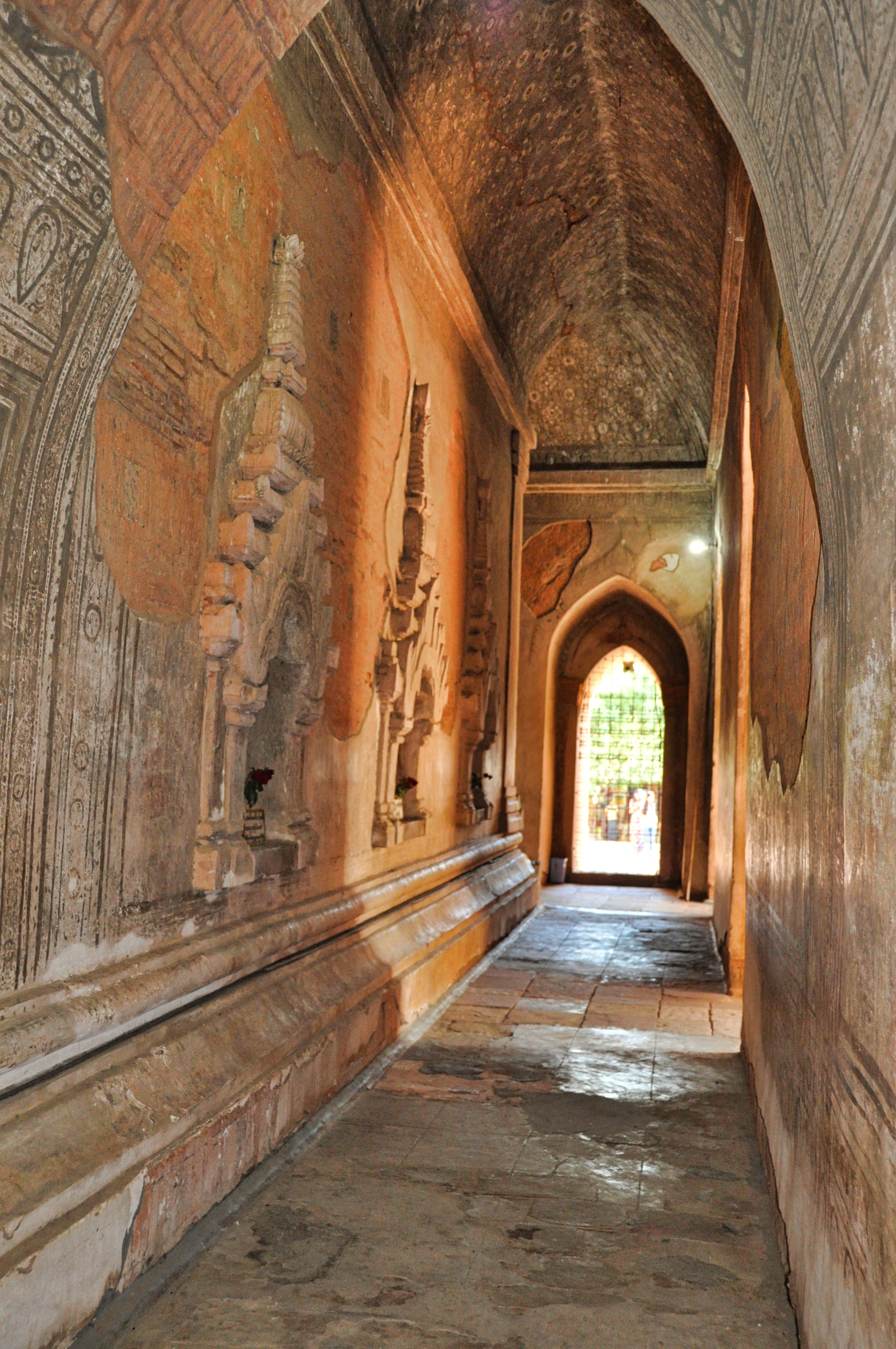 Two Travel The World - Magical Bagan