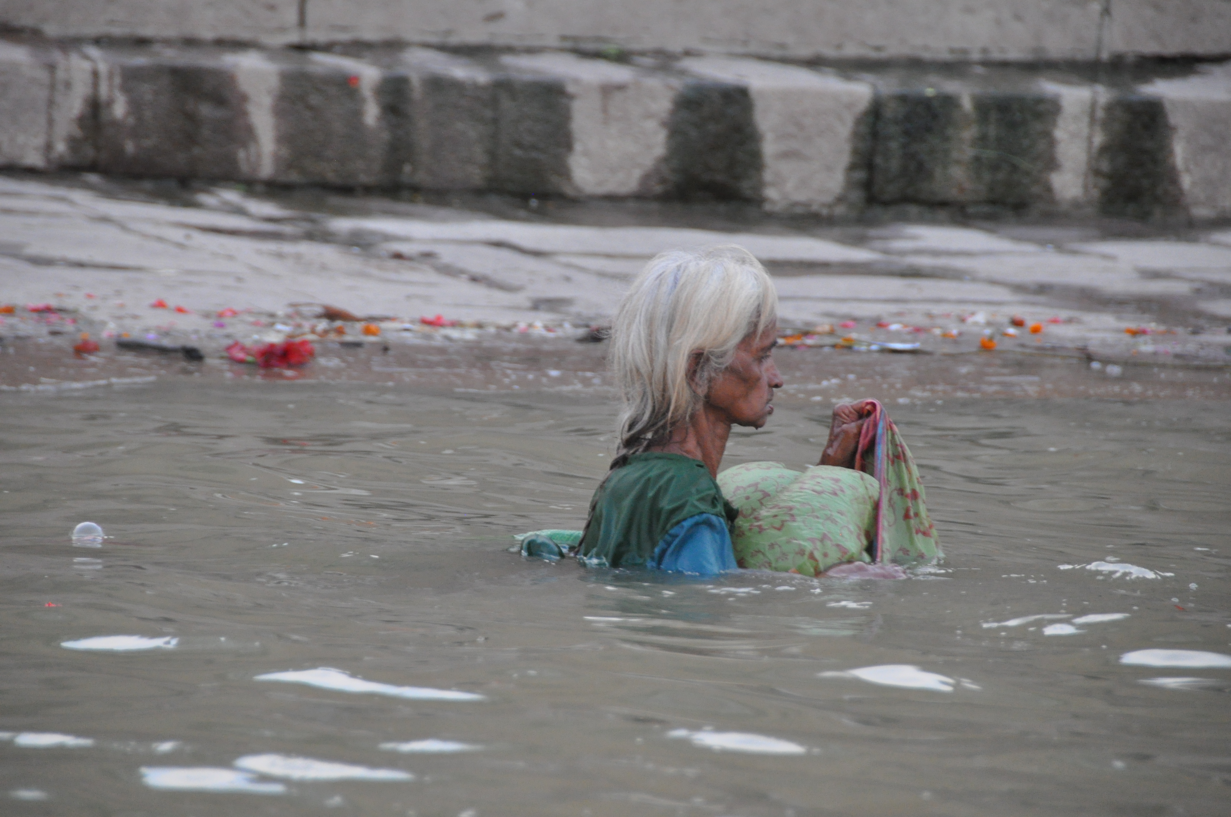 twotraveltheworld-Varanasi