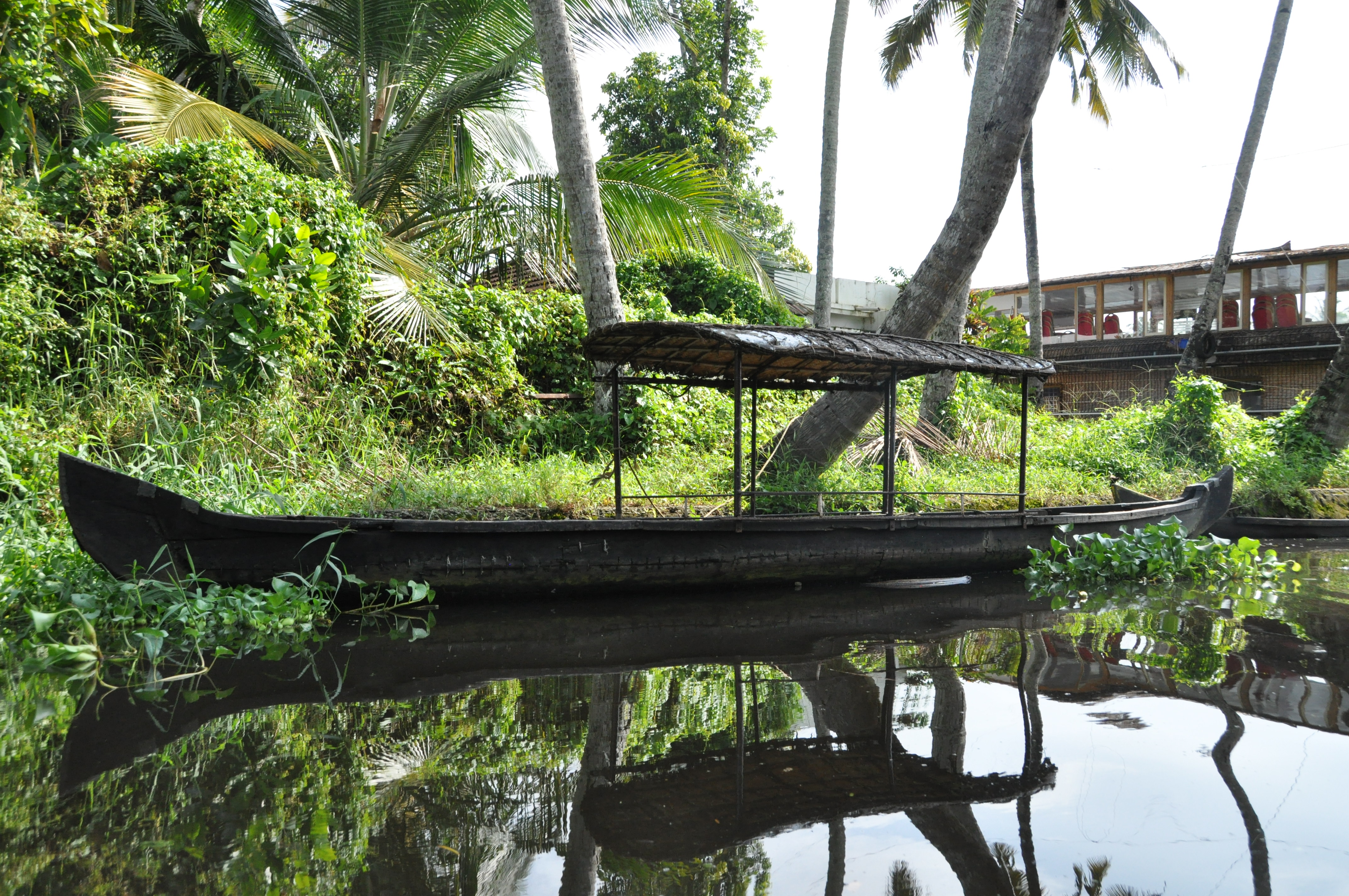 Two Travel The World - Our Alappuzha eco friendly houseboat