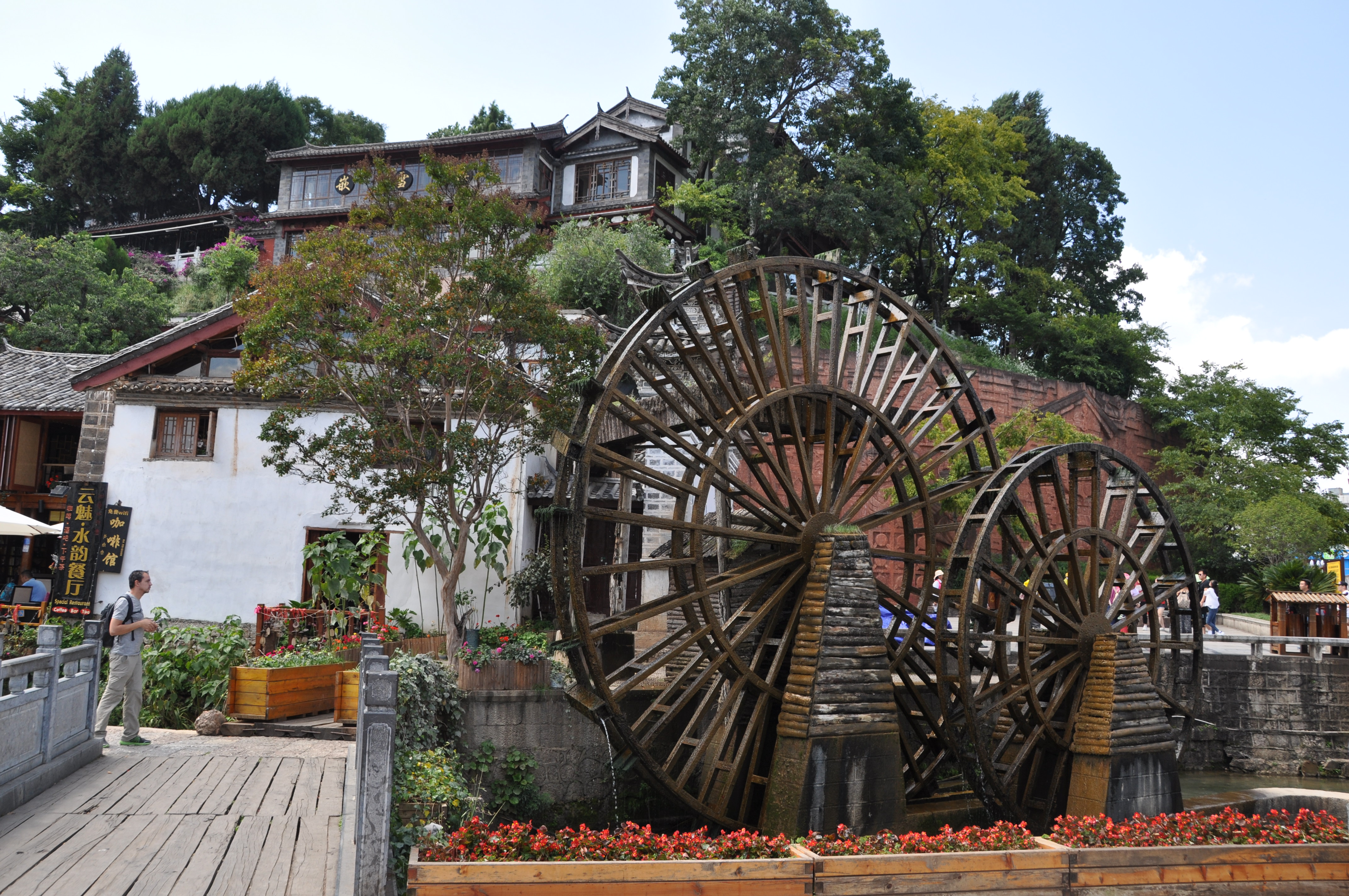 Two Travel The World - Lijiang Old Town