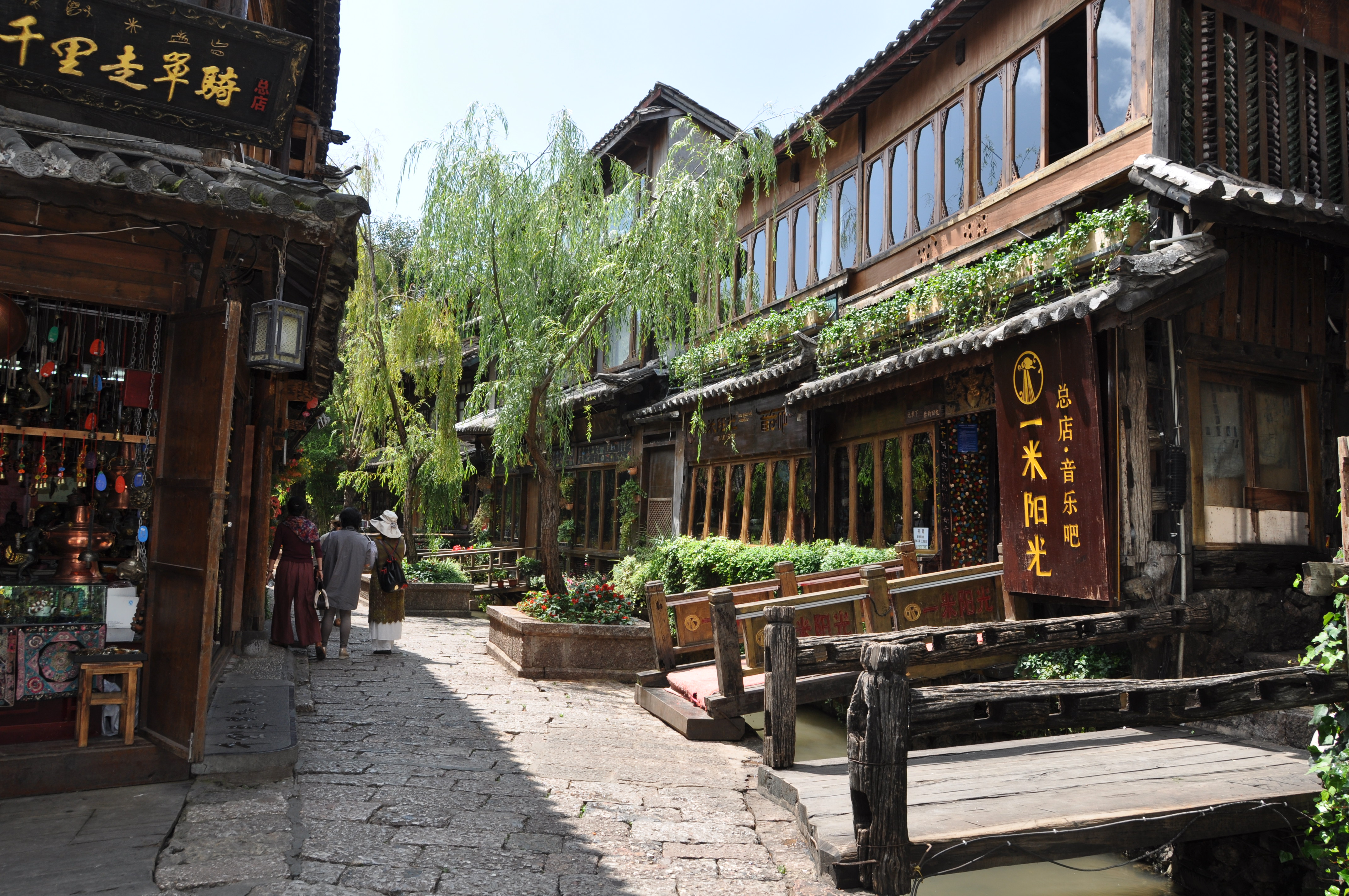 twotraveltheworld-Lijiang