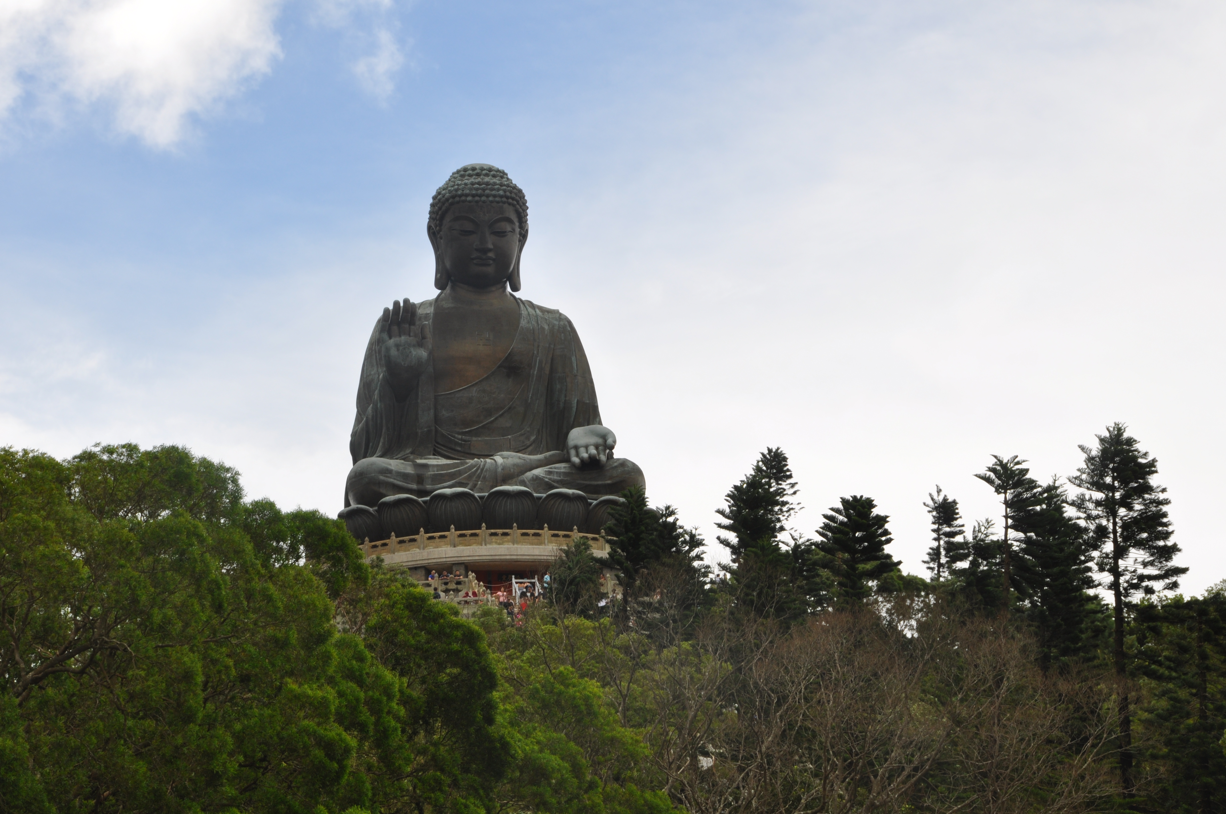 Two Travel The World - Tian Tan Big Buddha & Po Lin Monastery