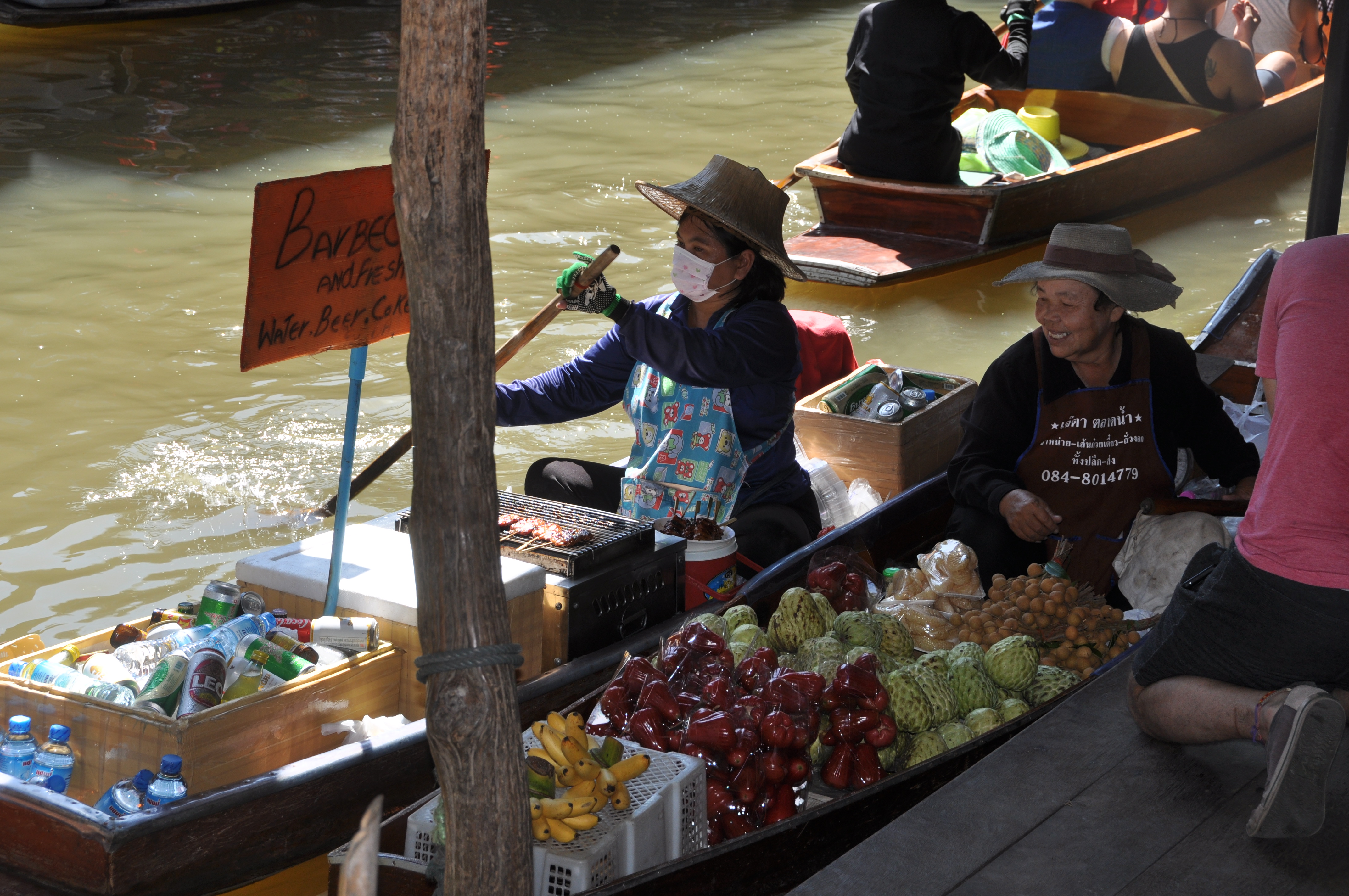 twotraveltheworld-Marchéflottant