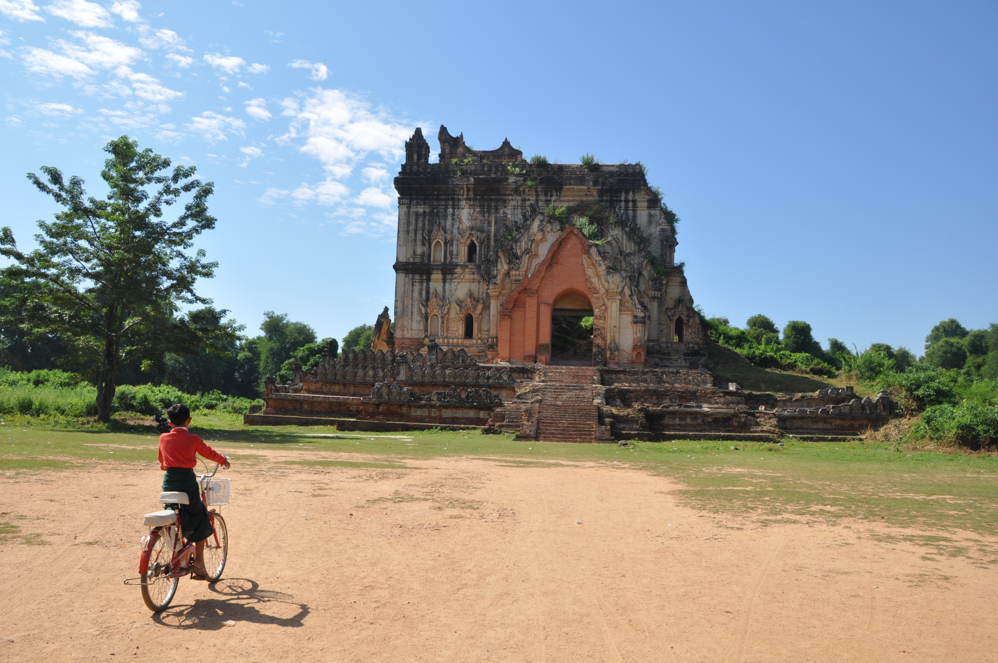  twotraveltheworld-Mandalay