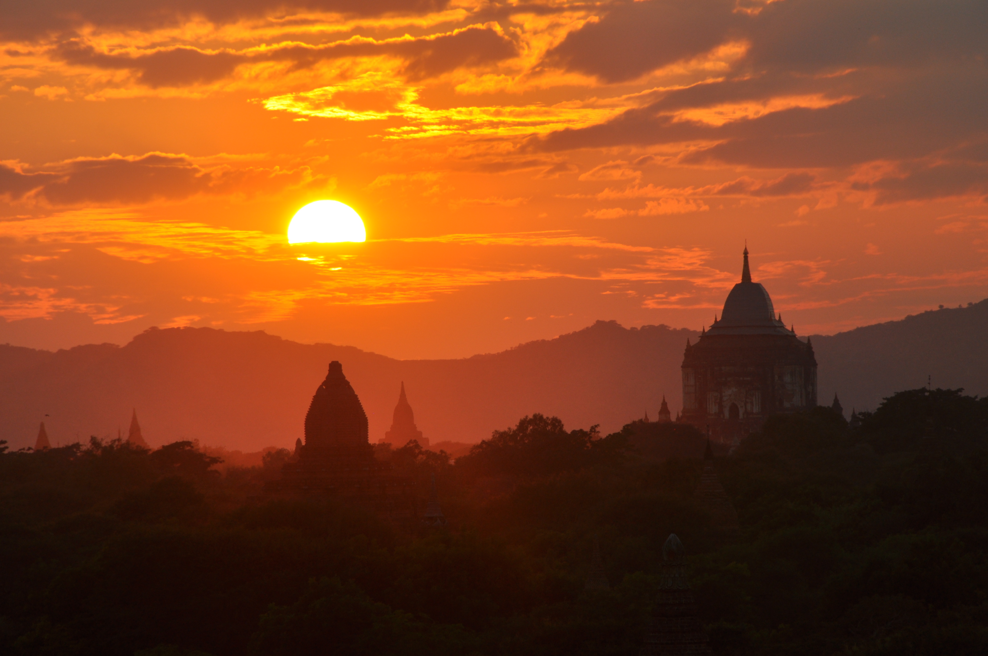 twotraveltheworld-Bagan