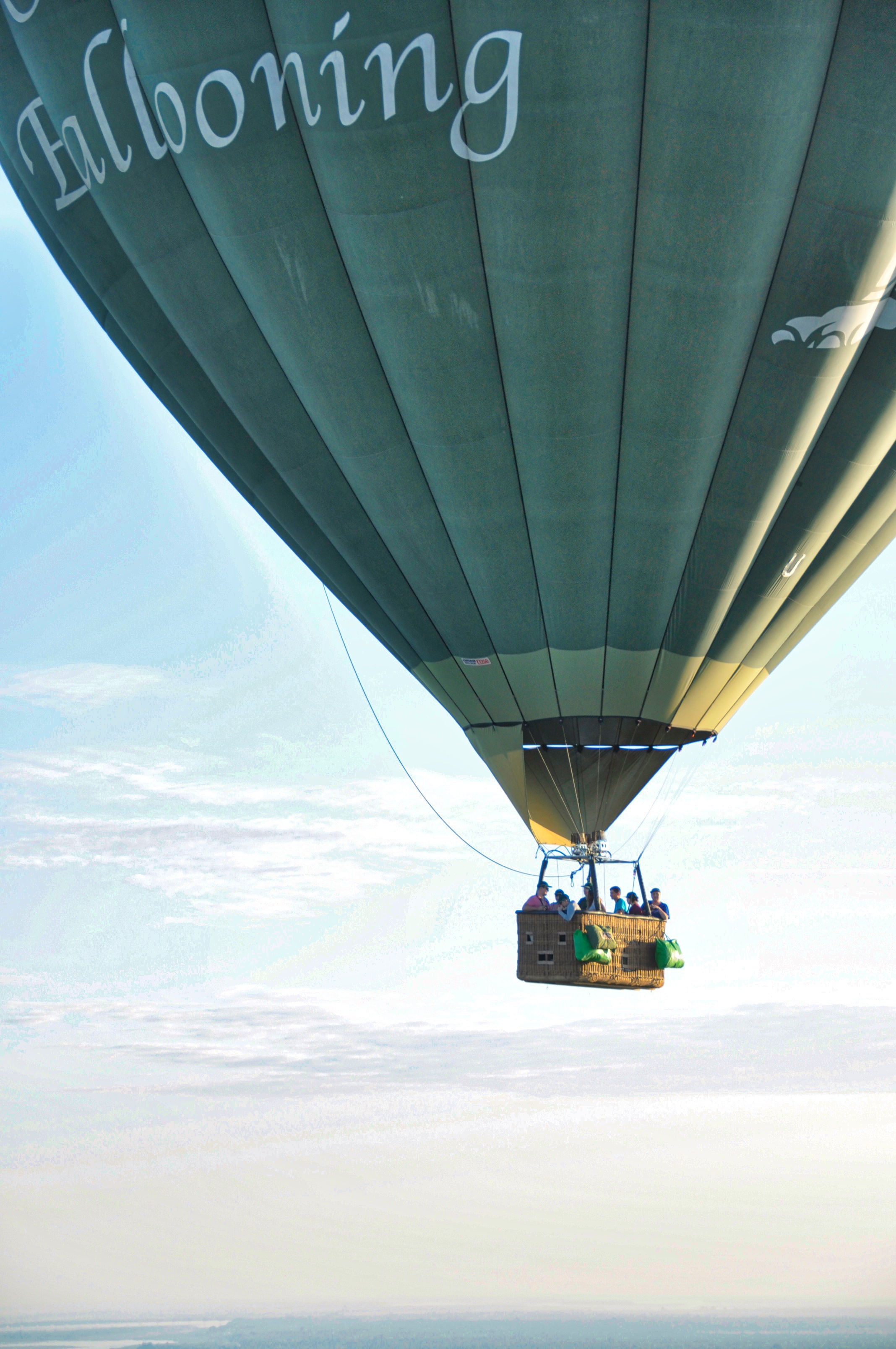 Two Travel The World - Hot Air Ballooning over Bagan temples - Bagan Hot Air Balloon