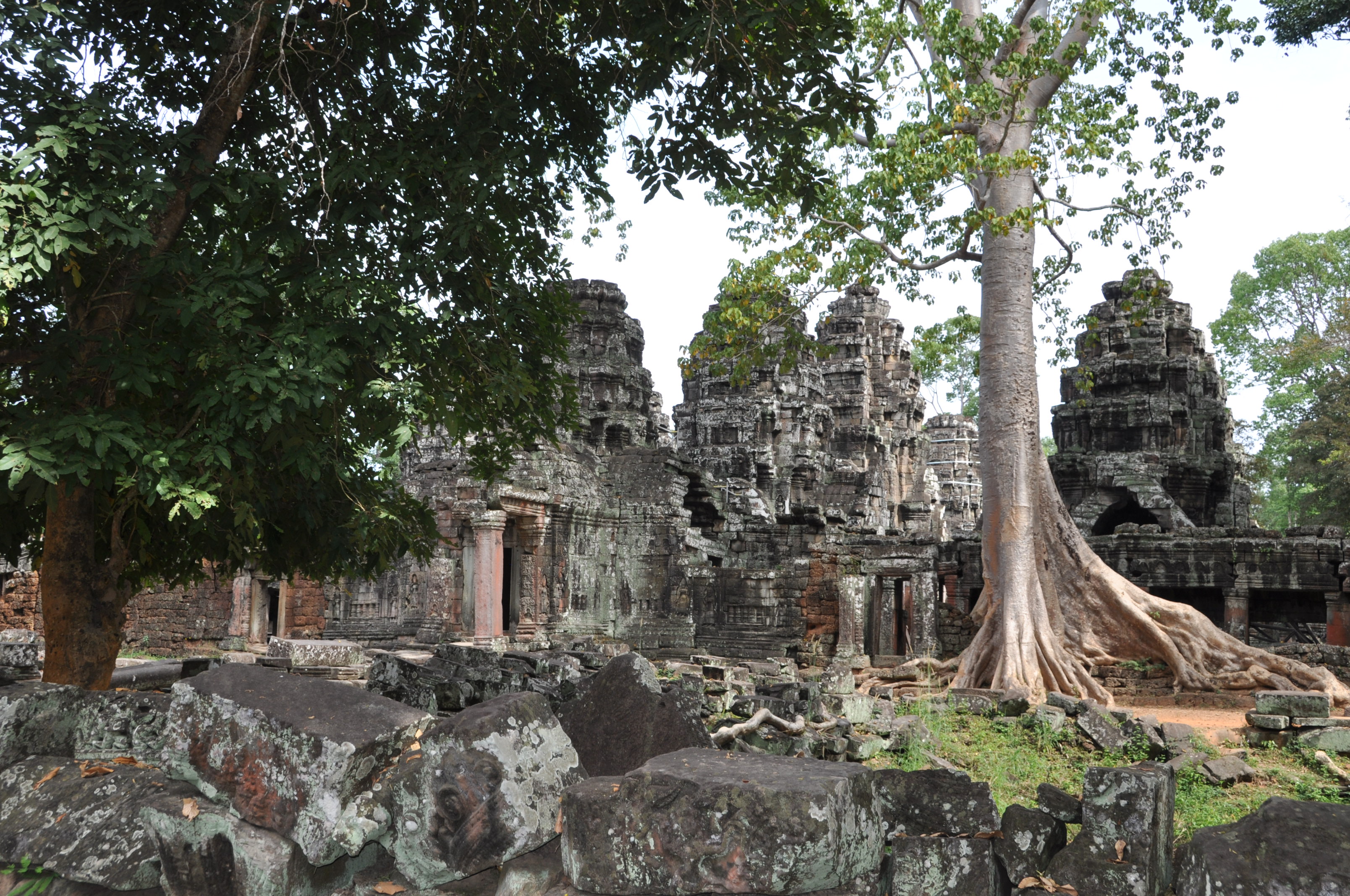 twotraveltheworld-petit tour Angkor