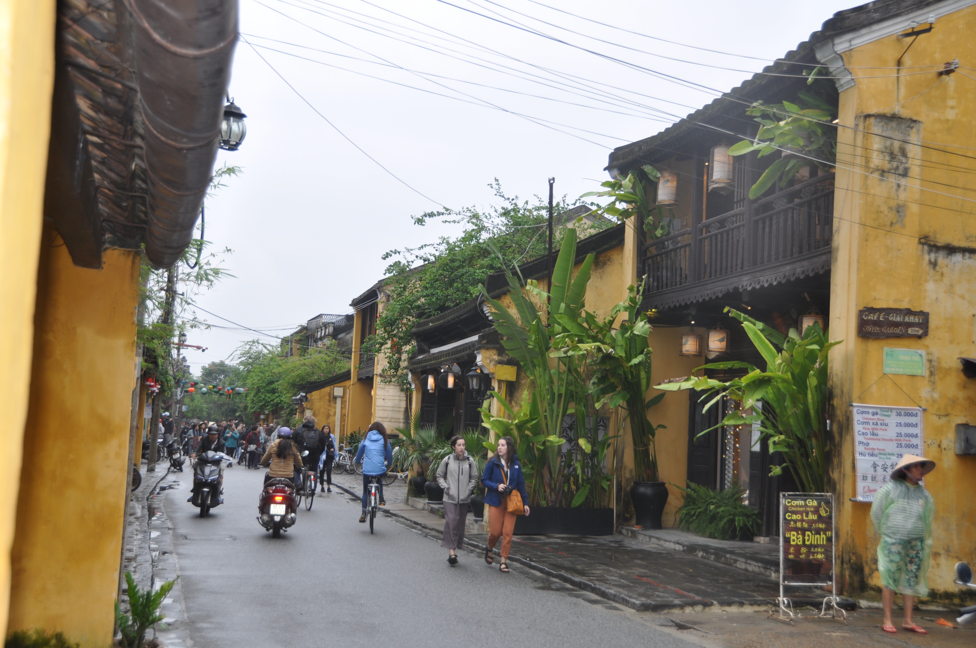 twotraveltheworld-HoiAn