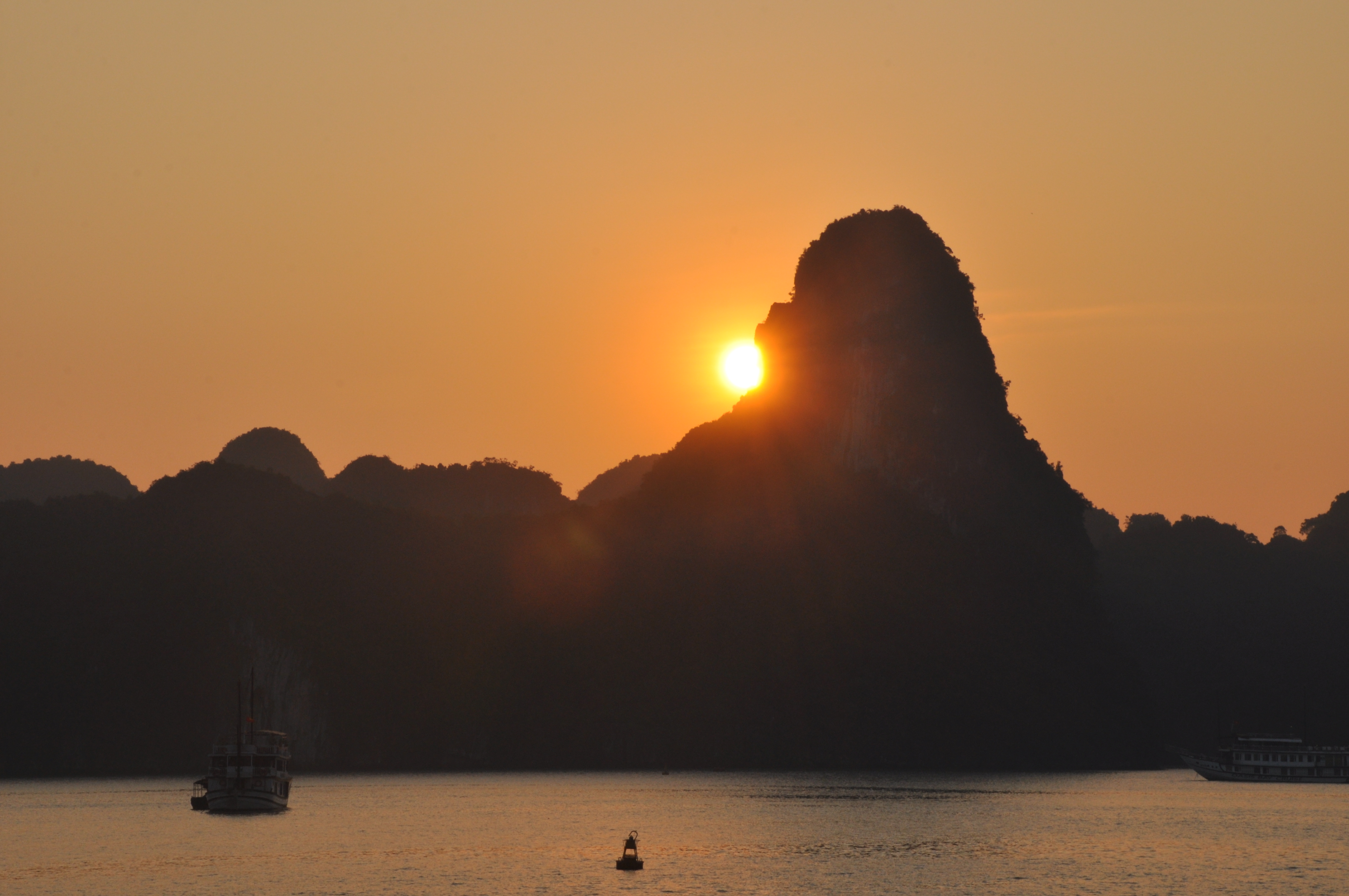 twotraveltheworld-Baied'Halong