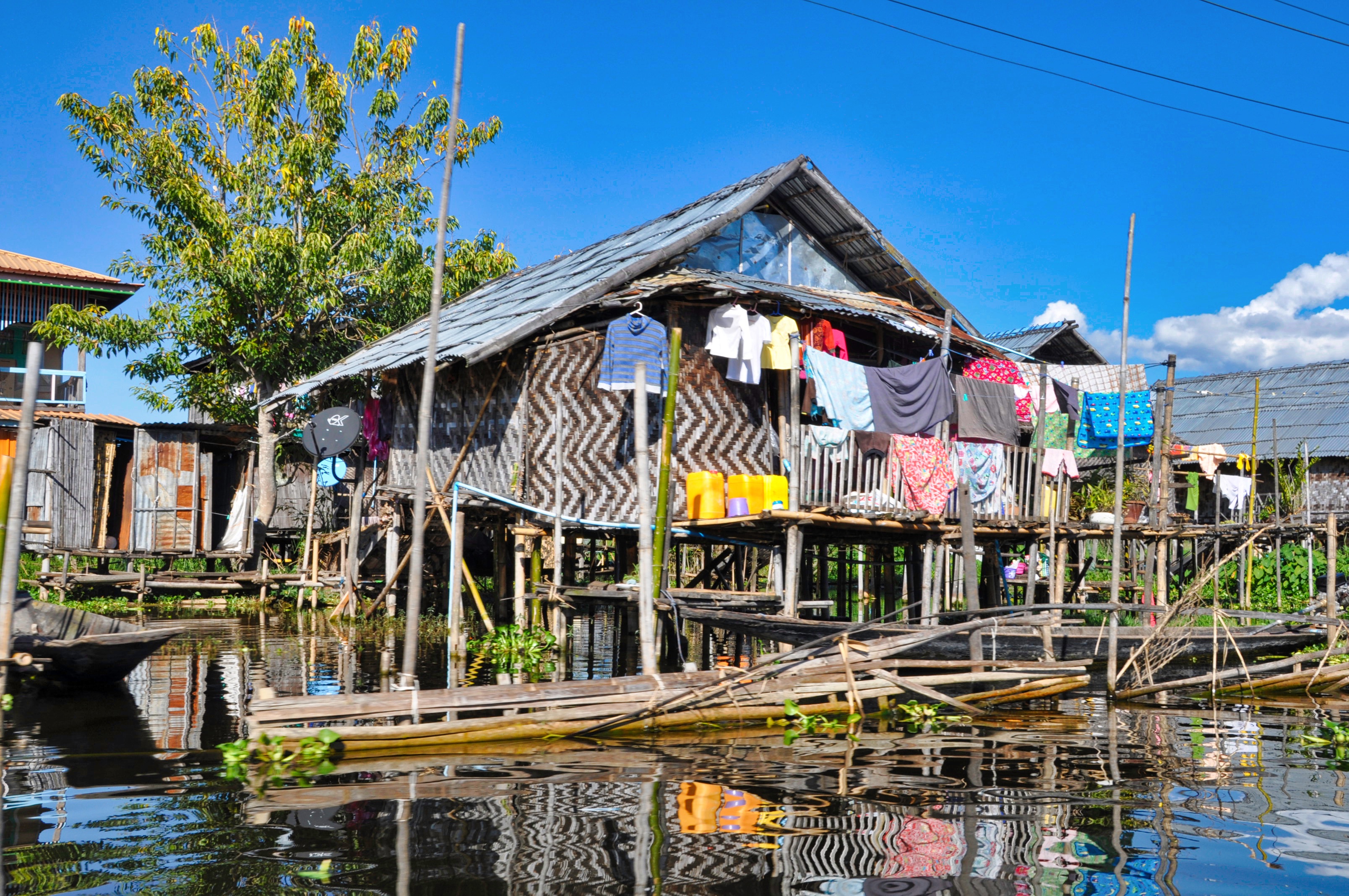 Two Travel The World - Last day on Inle Lake