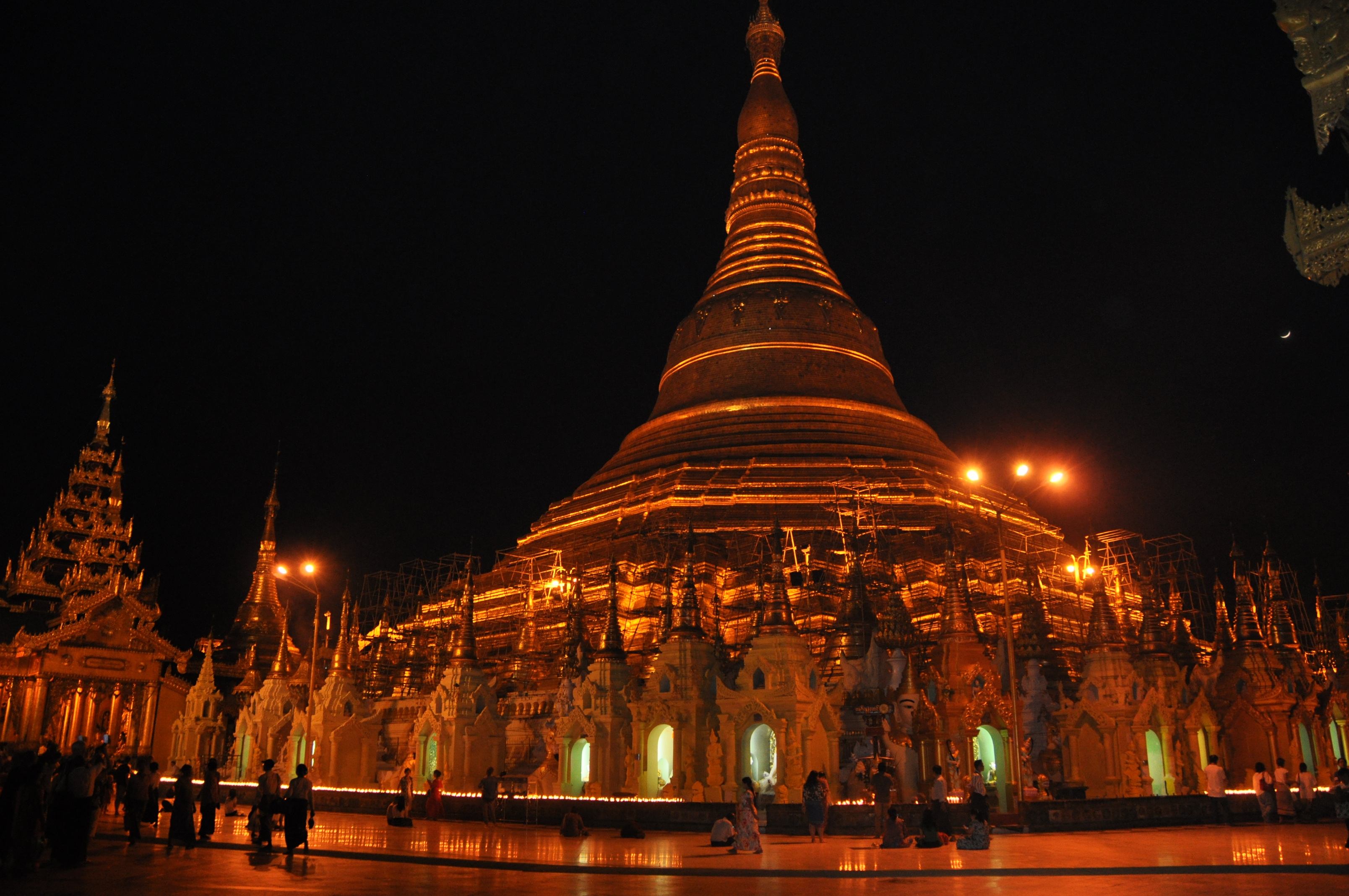 Yangon and the Shwegadon Pagoda