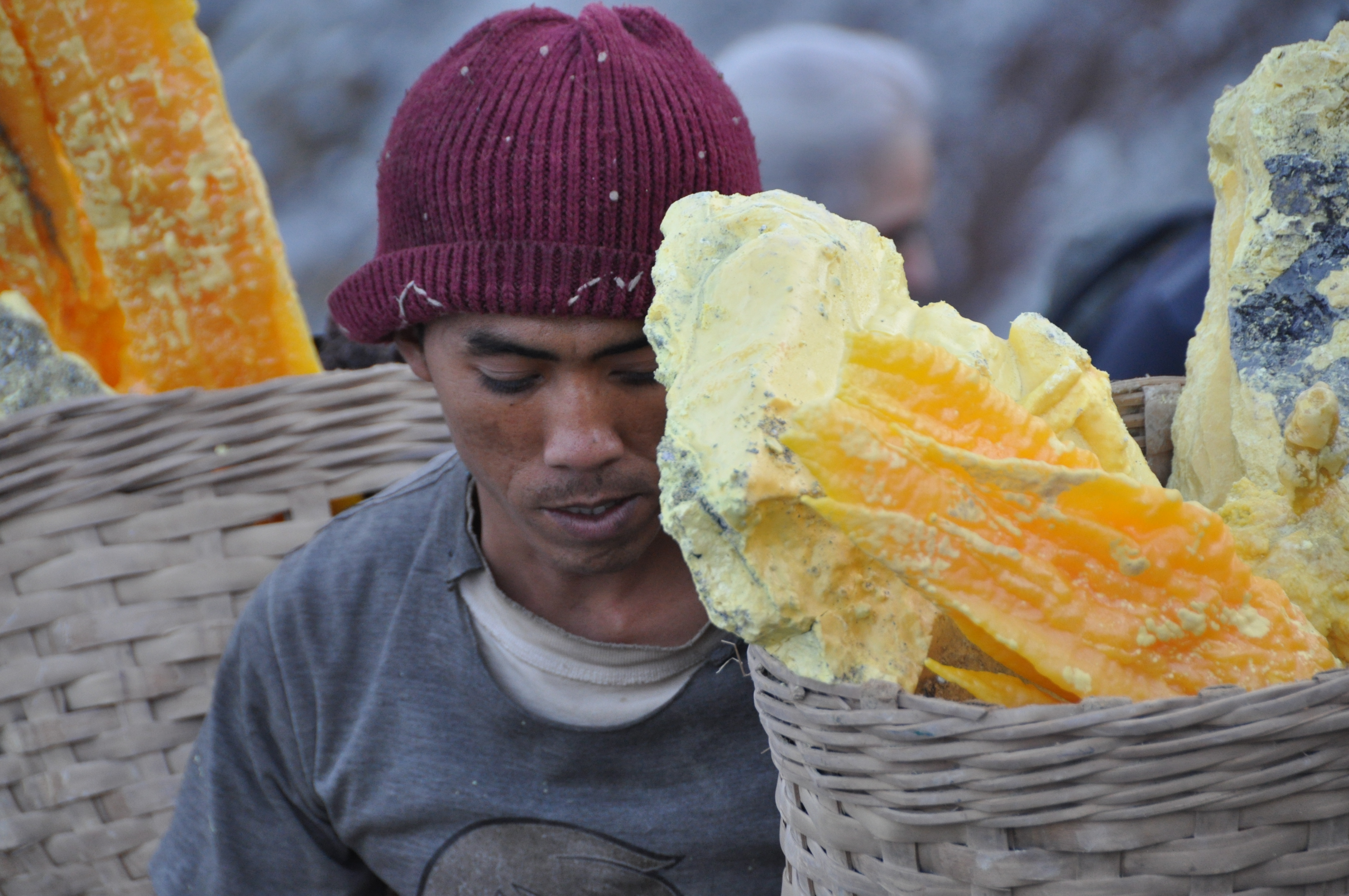 twotraveltheworld-Ijen