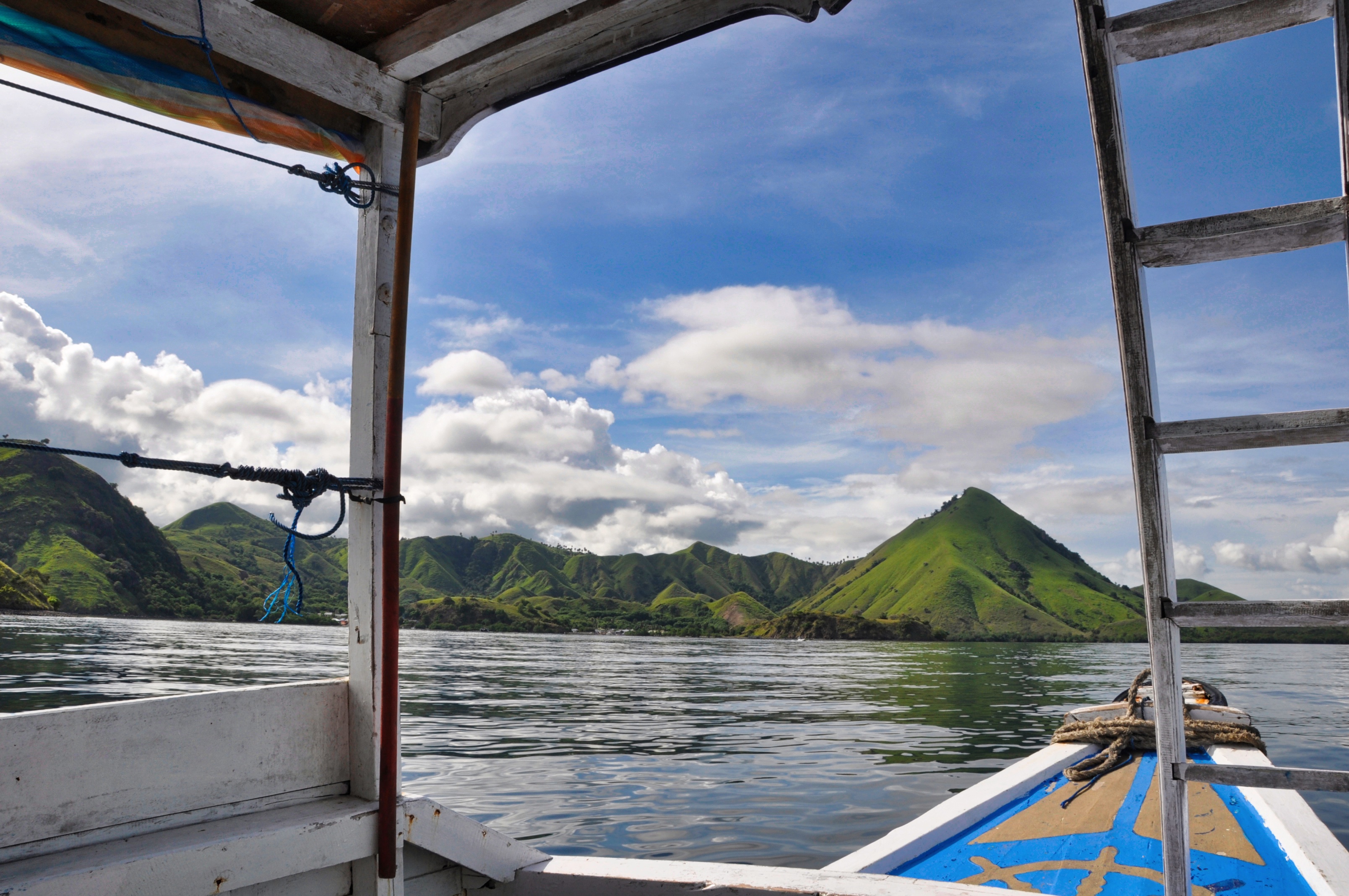 Two Travel The World - Komodo Tour Package: Komodo National Park on a 2 day boat tour.