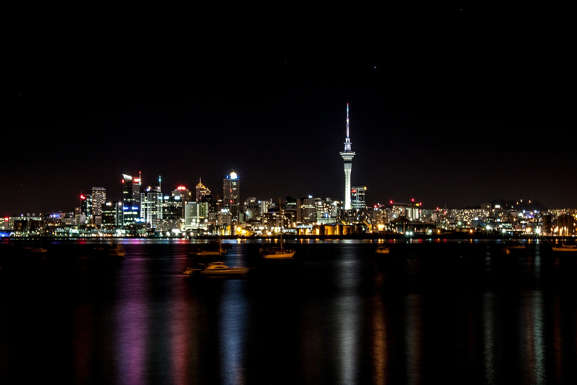 twotraveltheworld-Auckland