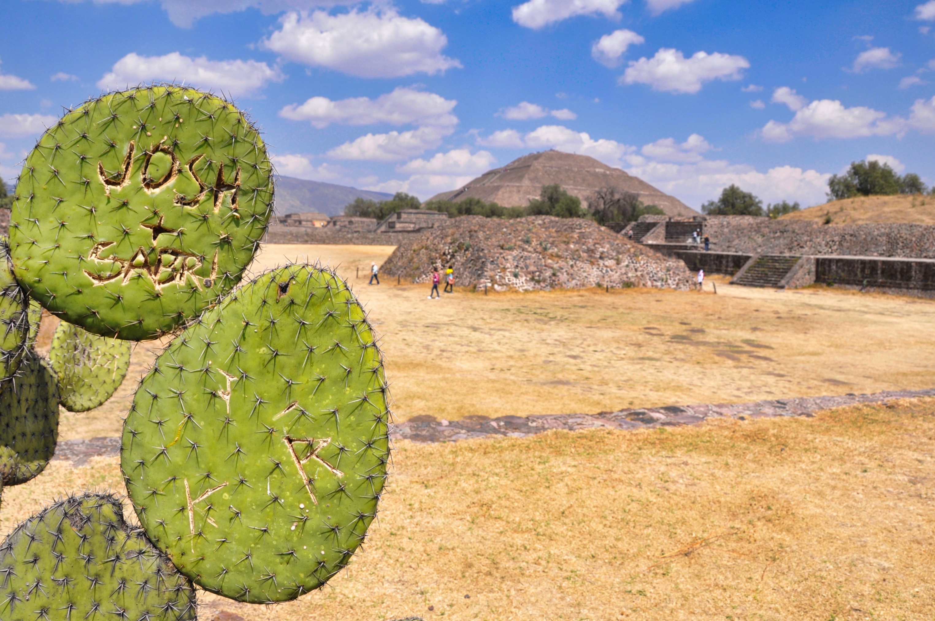 twotraveltheworld-Teotihuacan