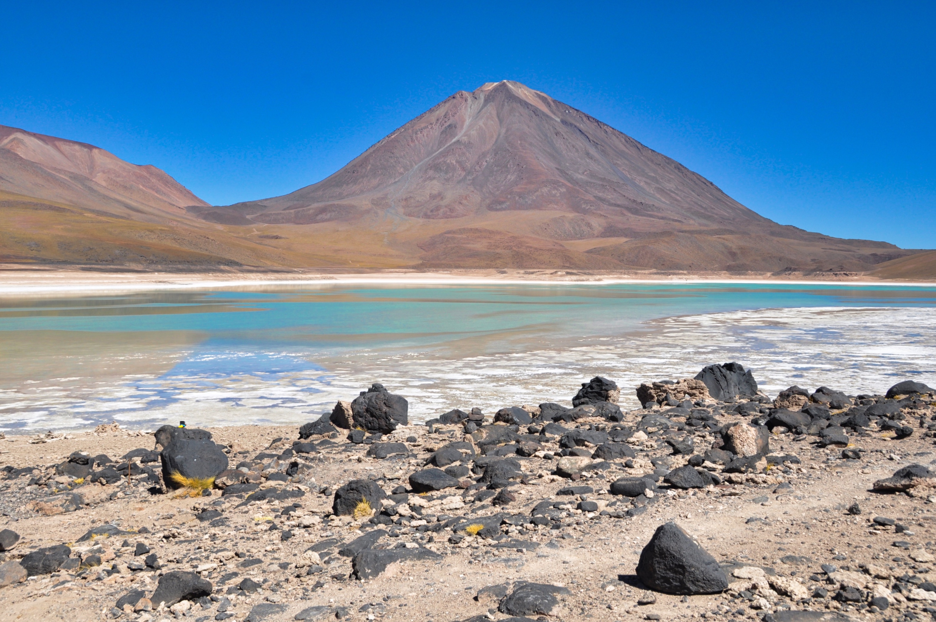 Two Travel The World - Uyuni Salt Flats tour from Tupiza, Bolivia