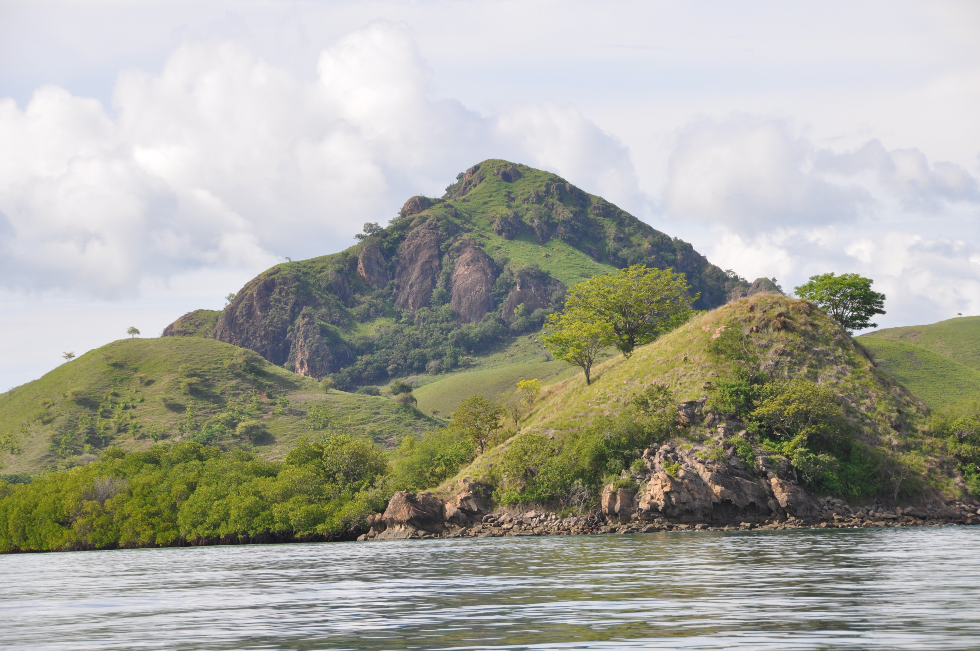 twotraveltheworld-labuanbajo